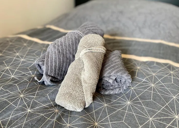 Appartement Spacieux Pour 6 - Rive Gauche - Parking -093 Rouen